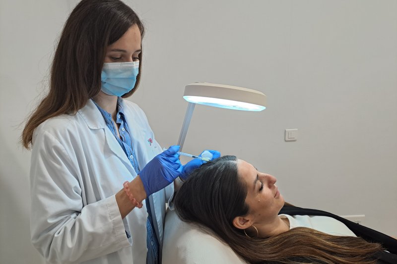 El Hospital San Carlos de Denia del Grupo HLA ofrece a sus pacientes un nuevo y revolucionario tratamiento capilar El Hospital San Carlos de Denia del Grupo HLA ofrece a sus pacientes un nuevo y revolucionario tratamiento capilar