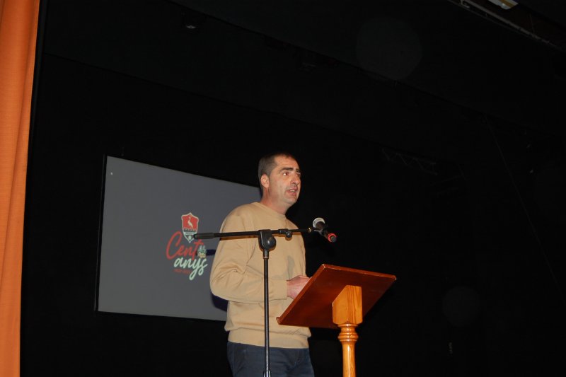 El centenario del Pego C.F. distingue a Pascual Sendra como mejor entrenador de la historia del club El centenario del Pego C.F. distingue a Pascual Sendra como mejor entrenador de la historia del club