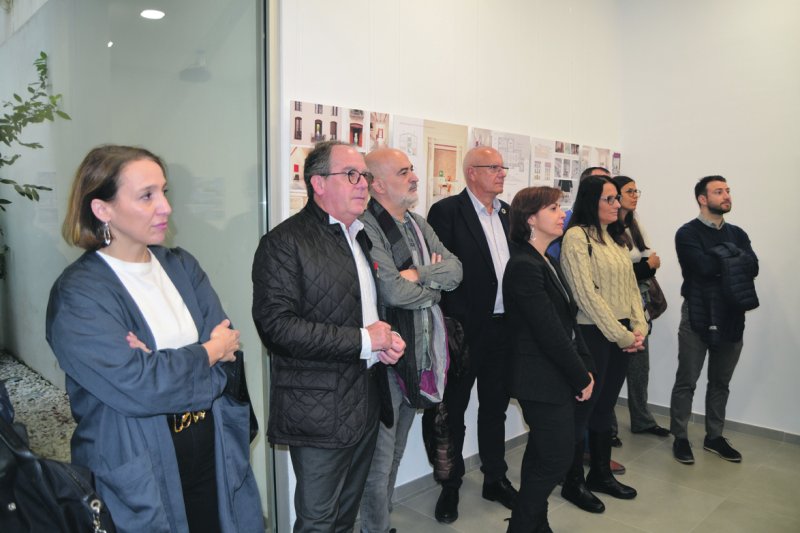 Mujeres, madres y arquitectas Mujeres, madres y arquitectas