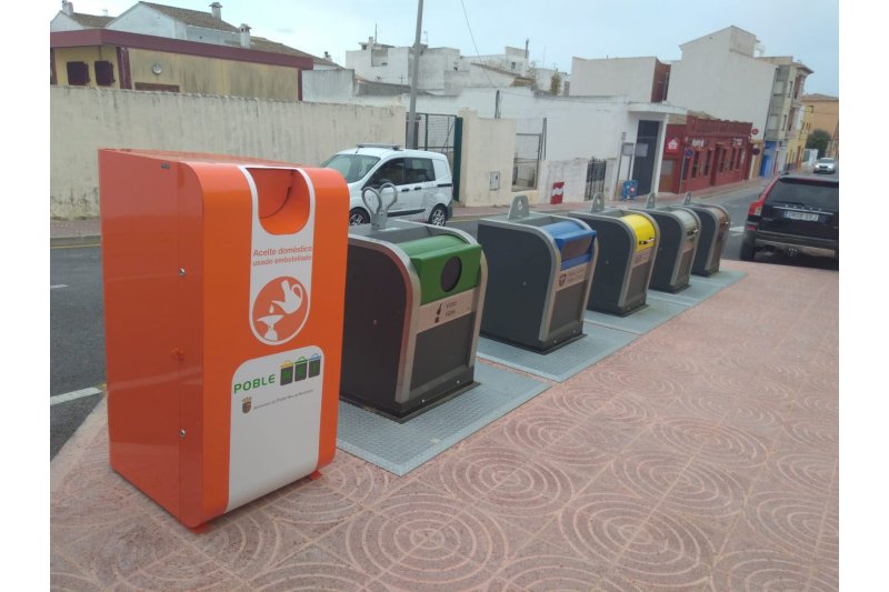 Campanya de reciclatge de l’oli de cuina a Benitatxell Campanya de reciclatge de l’oli de cuina a Benitatxell