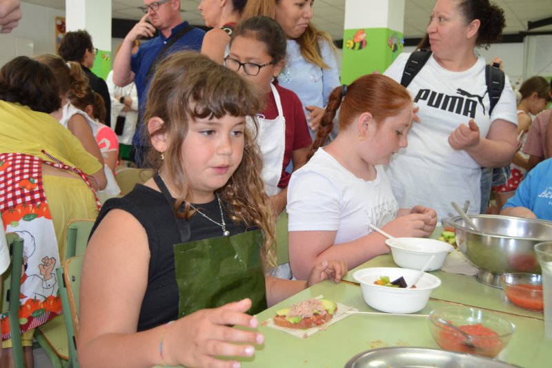 La Marina se cocina en los colegios  La Marina se cocina en los colegios