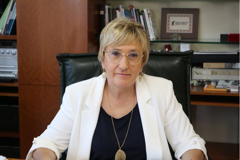 Ana Barceló, consellera de Sanitat: “Es posible que a partir de junio o julio podamos ver la posibilidad de algún tipo de celebración festiva” Ana Barceló, consellera de Sanitat: “Es posible que a partir de junio o julio podamos ver la posibilidad de algún tipo de celebración festiva”