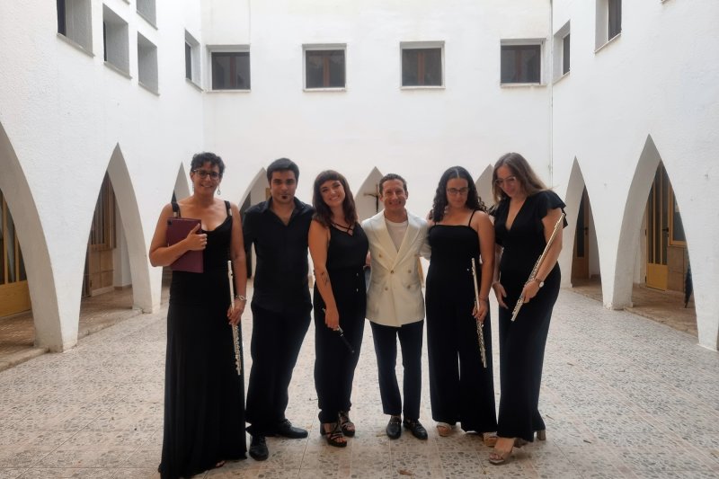 El concierto solidario de Xàbia recauda más de 2.650 euros para la lucha contra el cáncer El concierto solidario de Xàbia recauda más de 2.650 euros para la lucha contra el cáncer