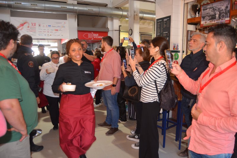 Cristina Gómez, del restaurante Fierro de Valencia, gana el Concurso de la Gamba Roja Cristina Gómez, del restaurante Fierro de Valencia, gana el Concurso de la Gamba Roja