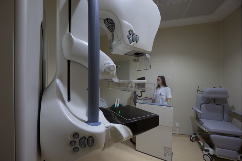 HLA SAN CARLOS/ Contra el cáncer de mama, rompe con tu sofá HLA SAN CARLOS/ Contra el cáncer de mama, rompe con tu sofá