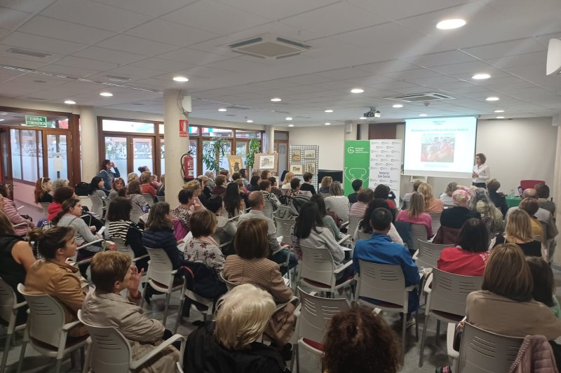 El hospital San Carlos en colaboración con la AECC impartió un taller de reanimación cardio pulmonar pediátrica en Ondara El hospital San Carlos en colaboración con la AECC impartió un taller de reanimación cardio pulmonar pediátrica en Ondara