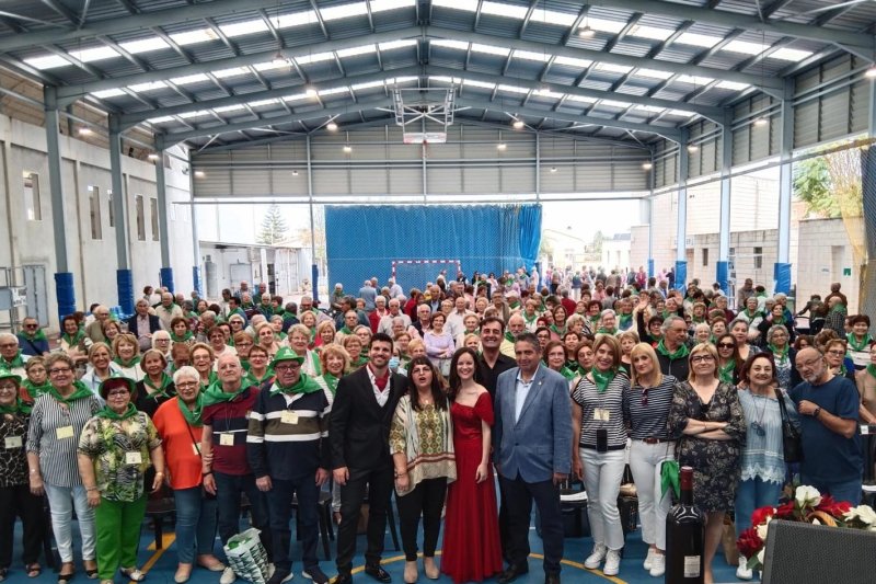 Quatre-cents pensionistes gaudeixen d’una jornada de convivència en l’Encontre de la gent gran a El Verger Quatre-cents pensionistes gaudeixen d’una jornada de convivència en l’Encontre de la gent gran a El Verger
