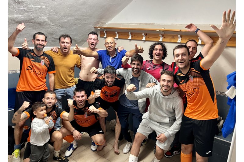 Peluquería Stilos Ràfol bate el récord de imbatibilidad en fútbol sala con 496 días Peluquería Stilos Ràfol bate el récord de imbatibilidad en fútbol sala con 496 días