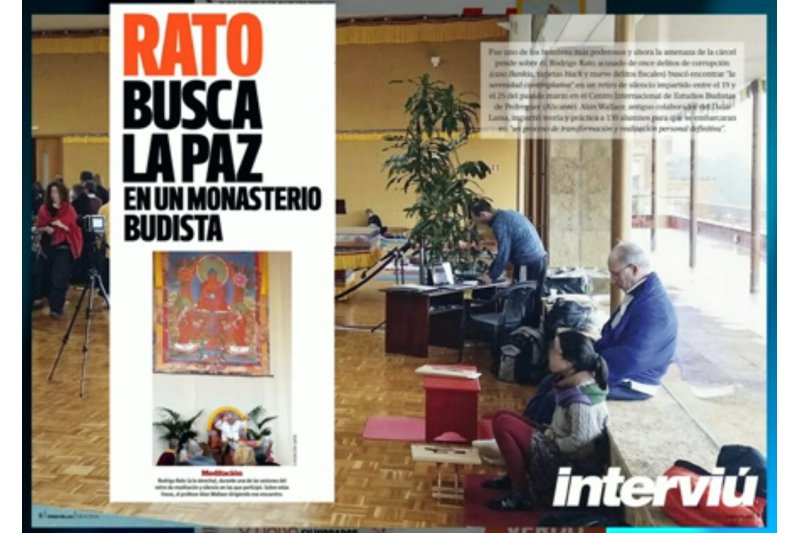 Rato practica budismo en el templo de la Sella de Pedreguer Rato practica budismo en el templo de la Sella de Pedreguer