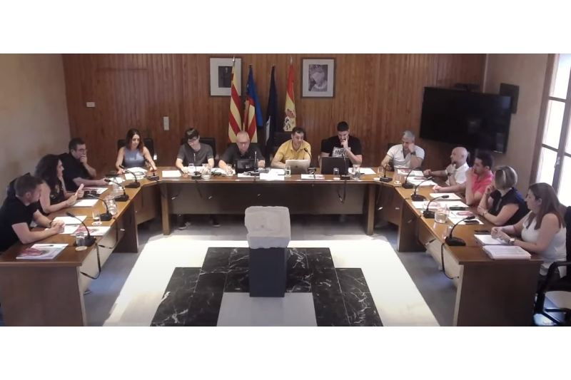 La corporació d’Ondara reivindica el vessant solidari de les mancomunitats davant de la deriva de la Generalitat per a suprimir-les La corporació d’Ondara reivindica el vessant solidari de les mancomunitats davant de la deriva de la Generalitat per a suprimir-les