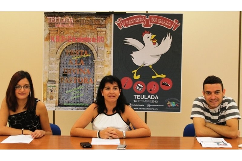 Teulada: Les festes de la Divina Pastora comencen amb una carrera de galls Teulada: Les festes de la Divina Pastora comencen amb una carrera de galls