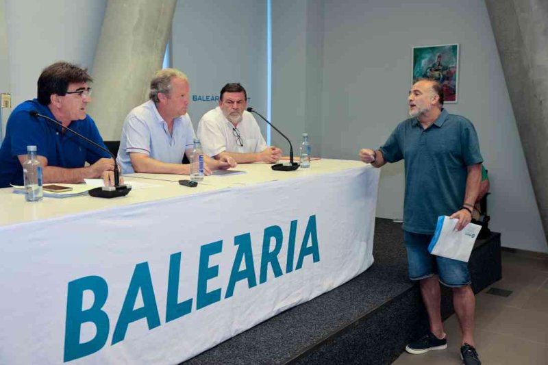 Fútbol: Moción de censura al presidente del CD Dénia Fútbol: Moción de censura al presidente del CD Dénia