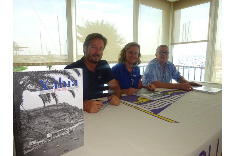 El Club Náutico de Xàbia recopila fotografías históricas del municipio en un libro El Club Náutico de Xàbia recopila fotografías históricas del municipio en un libro