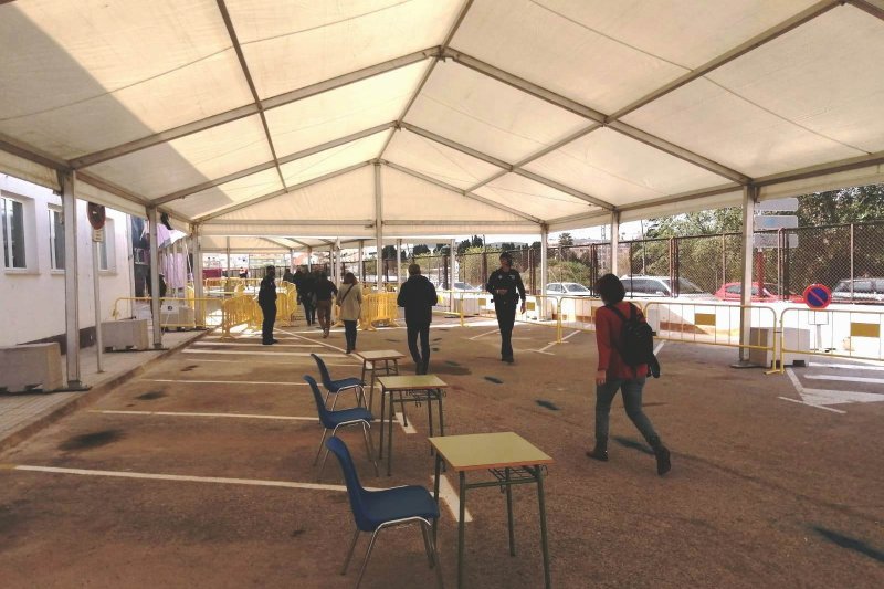 Llunàtics abre sus puertas como centro de vacunación Llunàtics abre sus puertas como centro de vacunación