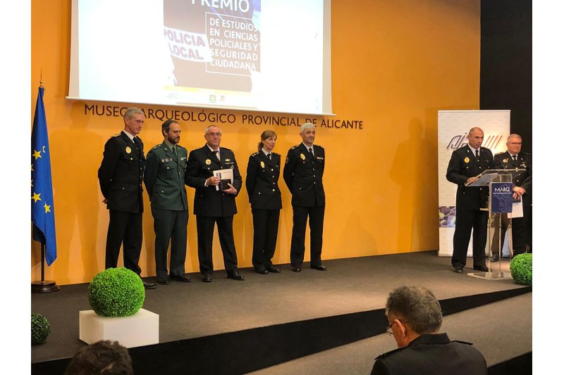 Condecoración para el inspector jefe de la Policía Local de Teulada Condecoración para el inspector jefe de la Policía Local de Teulada