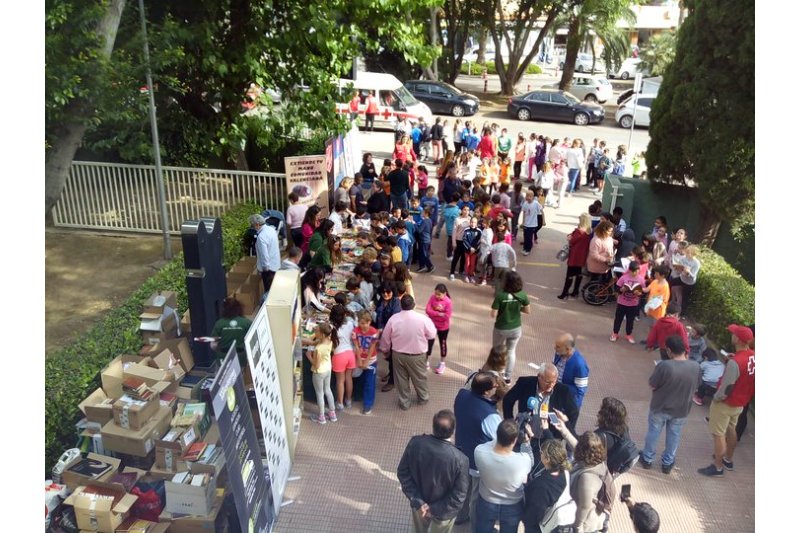 La UNED busca voluntarios para la actividad 1 libro x 1 kilo La UNED busca voluntarios para la actividad 1 libro x 1 kilo
