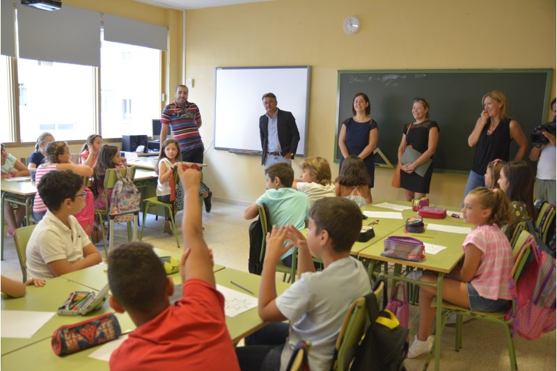 El curso escolar se estrena oficialmente en el colegio Port de Xàbia donde se ha invertido en mejoras El curso escolar se estrena oficialmente en el colegio Port de Xàbia donde se ha invertido en mejoras