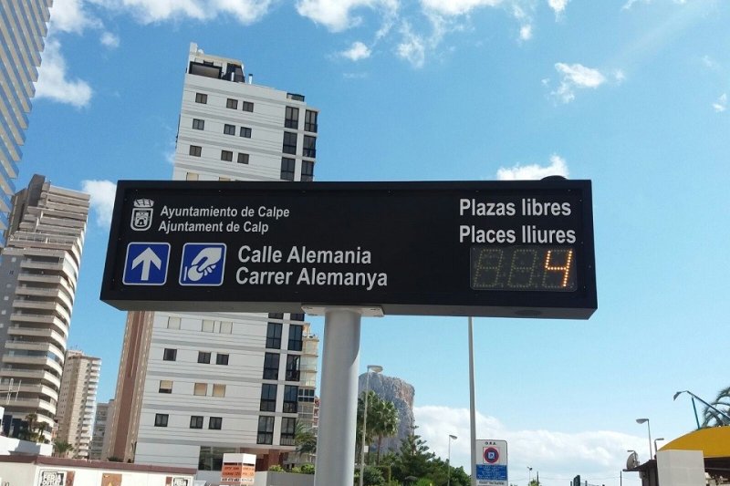 El nuevo servicio ORA Calp permitirá estacionar a través del móvil y sin utilizar el parquímetro El nuevo servicio ORA Calp permitirá estacionar a través del móvil y sin utilizar el parquímetro
