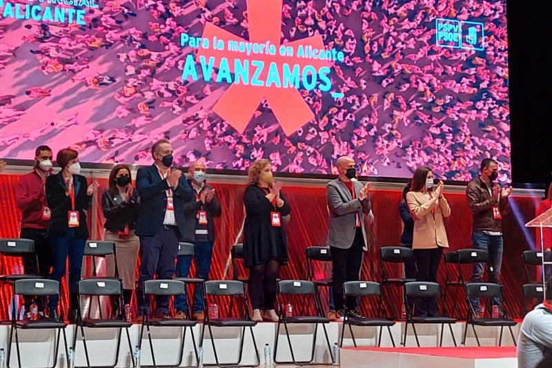 Scotto y Maite Pérez entran en la ejecutiva provincial del PSPV Scotto y Maite Pérez entran en la ejecutiva provincial del PSPV