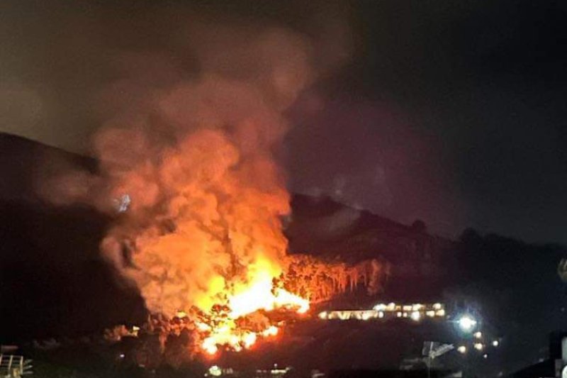 El incendio de Alcalalí ya está controlado  El incendio de Alcalalí ya está controlado