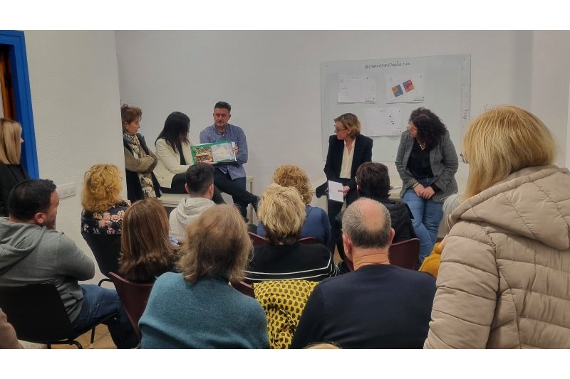 La concejala de Thiviers de Xàbia convoca a los vecinos a una reunión el próximo martes 23 de abril   La concejala de Thiviers de Xàbia convoca a los vecinos a una reunión el próximo martes 23 de abril