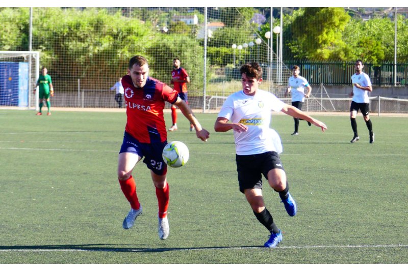 Preferente: El Pedreguer empata ante el Tavernes (2-2) y el resto de los equipos de la Marina Alta pierden  Preferente: El Pedreguer empata ante el Tavernes (2-2) y el resto de los equipos de la Marina Alta pierden