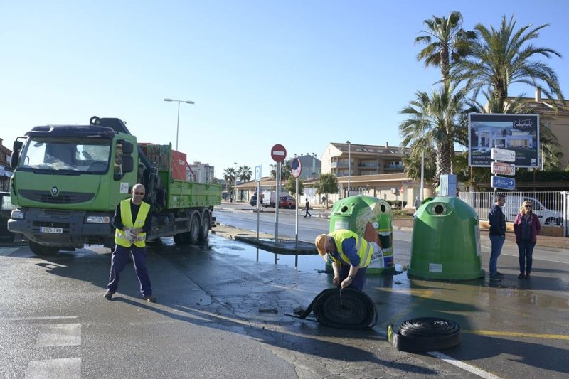 El Arenal de Xàbia se recupera tras las inundaciones de la gota fría El Arenal de Xàbia se recupera tras las inundaciones de la gota fría