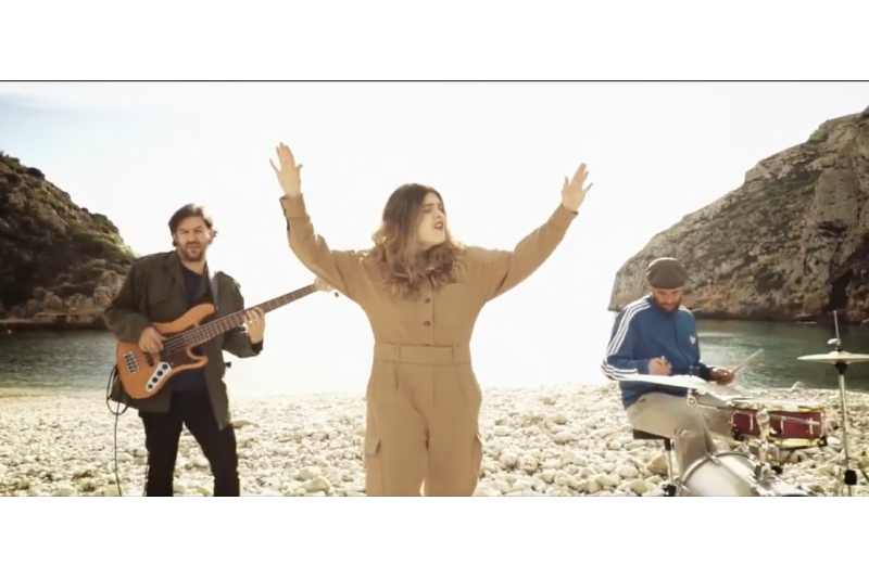 El grupo Pete Lala aborda el drama de la contaminación ambiental en su sede segundo single El grupo Pete Lala aborda el drama de la contaminación ambiental en su sede segundo single