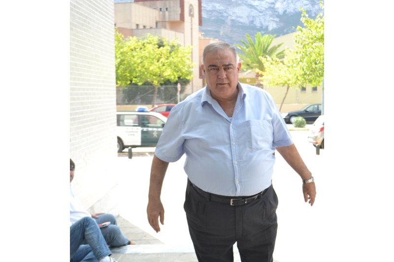 El ex concejal del PP de Calp Juan Roselló y su mujer han sido detenidos por traficar con cuadros falsificados  El ex concejal del PP de Calp Juan Roselló y su mujer han sido detenidos por traficar con cuadros falsificados