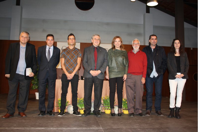 Lliurament dels premis 25 d'Abril i del certamen de pintura de Benissa Lliurament dels premis 25 d'Abril i del certamen de pintura de Benissa