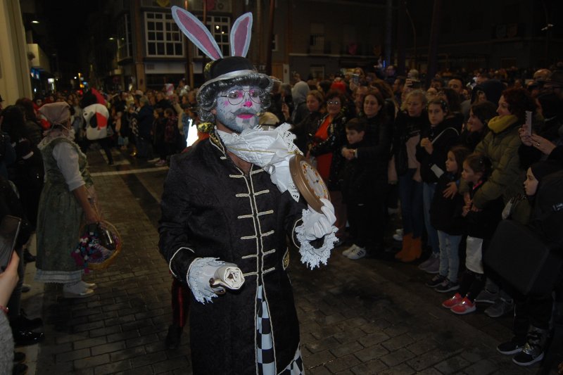 El Festival d’Arts Escèniques 2024 porta la màgia dels contes infantils als carrers de Pego per a potenciar el vessant artístic del carnestoltes El Festival d’Arts Escèniques 2024 porta la màgia dels contes infantils als carrers de Pego per a potenciar el vessant artístic del carnestoltes