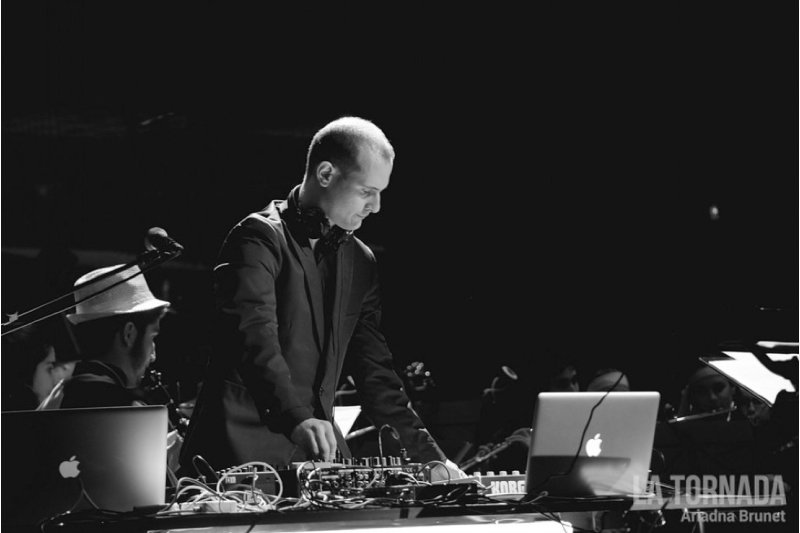 Pere Vicalet hablará sobre la sonología y las nuevas tecnologías en la música en el Conservatorio de Xàbia Pere Vicalet hablará sobre la sonología y las nuevas tecnologías en la música en el Conservatorio de Xàbia