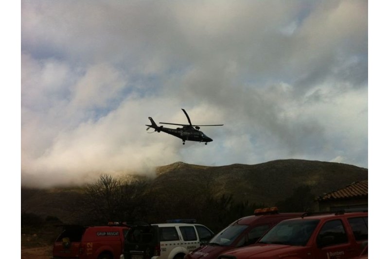 Rescatan ilesos a tres senderistas perdidos en el Barranc de l'Infern Rescatan ilesos a tres senderistas perdidos en el Barranc de l'Infern