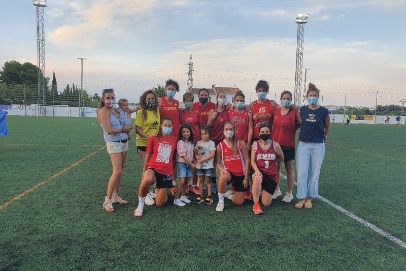 Bona Platja Team y Náutica Pérez se imponen en el torneo Nits d'Estiu de Ondara en fútbol 8 y fútbol sala Bona Platja Team y Náutica Pérez se imponen en el torneo Nits d'Estiu de Ondara en fútbol 8 y fútbol sala