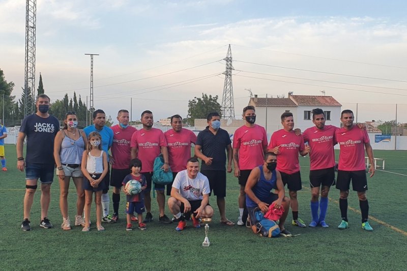 Bona Platja Team y Náutica Pérez se imponen en el torneo Nits d'Estiu de Ondara en fútbol 8 y fútbol sala Bona Platja Team y Náutica Pérez se imponen en el torneo Nits d'Estiu de Ondara en fútbol 8 y fútbol sala