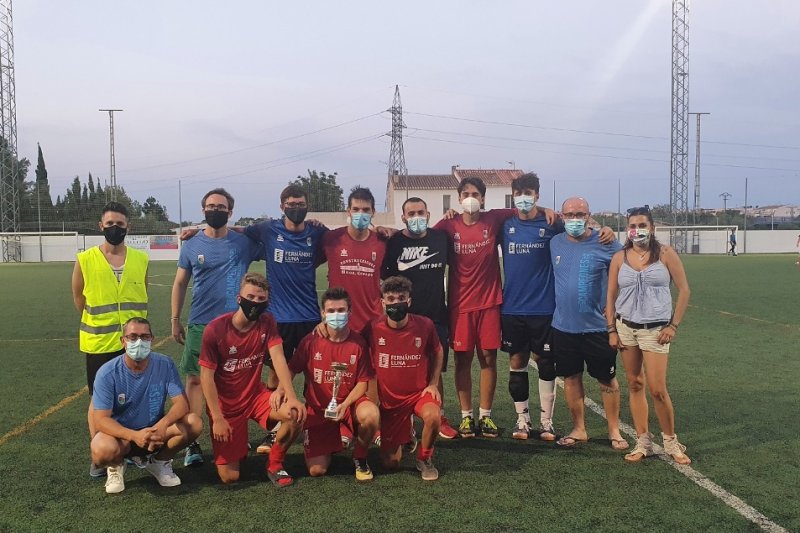 Bona Platja Team y Náutica Pérez se imponen en el torneo Nits d'Estiu de Ondara en fútbol 8 y fútbol sala Bona Platja Team y Náutica Pérez se imponen en el torneo Nits d'Estiu de Ondara en fútbol 8 y fútbol sala