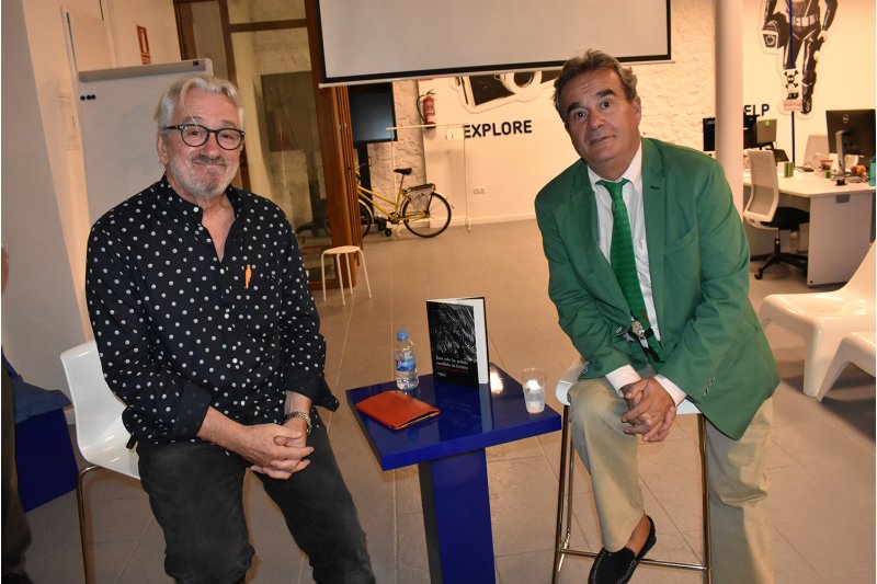 El escritor José María Fraguas Pirracas presenta en Dénia un trepidante thriller El escritor José María Fraguas Pirracas presenta en Dénia un trepidante thriller