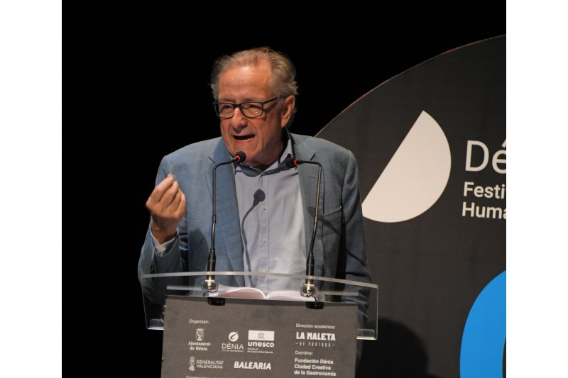 Josep Ramoneda, director académico del Dénia festival de les Humanitats: “Hay que apostar por las humanidades y darles vida para poder seguir pensando y decidiendo por nosotros” Josep Ramoneda, director académico del Dénia festival de les Humanitats: “Hay que apostar por las humanidades y darles vida para poder seguir pensando y decidiendo por nosotros”