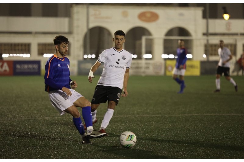 Regional Preferente: Una pájara de cinco minutos pasa factura al Jávea en Ontinyent (2-1) Regional Preferente: Una pájara de cinco minutos pasa factura al Jávea en Ontinyent (2-1)