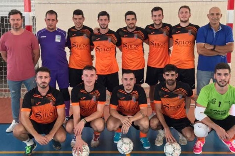 Peluquería Stilos Ràfol cierra invicto la temporada del Fútbol Sala Comarcal  Peluquería Stilos Ràfol cierra invicto la temporada del Fútbol Sala Comarcal