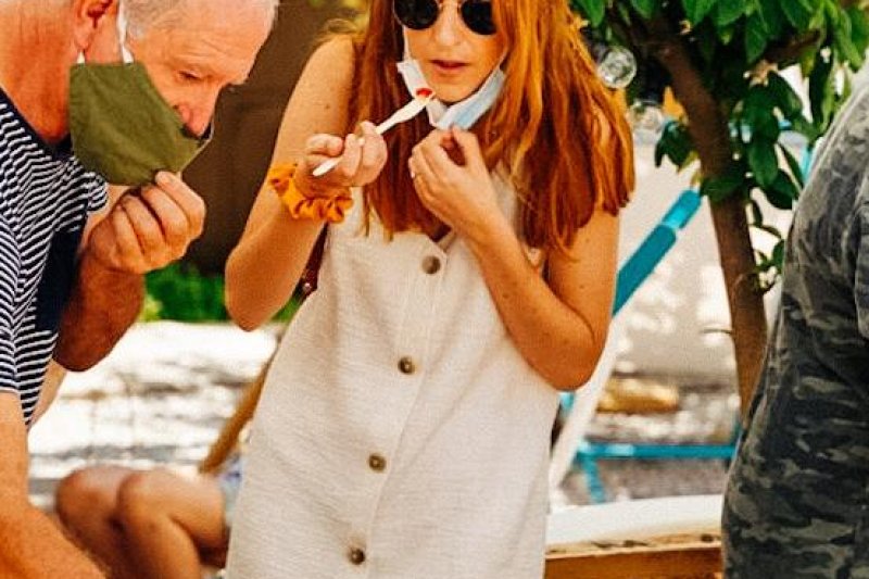 Vicent Mahiques guanya el primer premi a la millor tomaca de La Marina Vicent Mahiques guanya el primer premi a la millor tomaca de La Marina