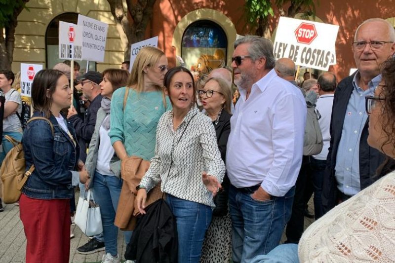 Comunicat de l'equip de govern de Dénia/Total recolzament a les reivindicaciones dels veïns del litoral nord Comunicat de l'equip de govern de Dénia/Total recolzament a les reivindicaciones dels veïns del litoral nord