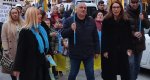 Una manifestación contra la invasión rusa recorre las calles del centro de Dénia  Una manifestación contra la invasión rusa recorre las calles del centro de Dénia