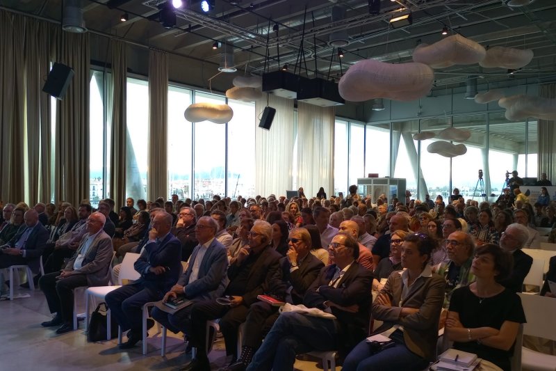 Comienza el Dénia Festival de les Humanitats: El escritor y activista político Zülfü Livaneli alerta de la  Comienza el Dénia Festival de les Humanitats: El escritor y activista político Zülfü Livaneli alerta de la