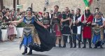 La colgada del cartel de Moros y Cristianos en el balcón del Ayuntamiento inicia la cuenta atrás hacia las fiestas patronales de Pego La colgada del cartel de Moros y Cristianos en el balcón del Ayuntamiento inicia la cuenta atrás hacia las fiestas patronales de Pego
