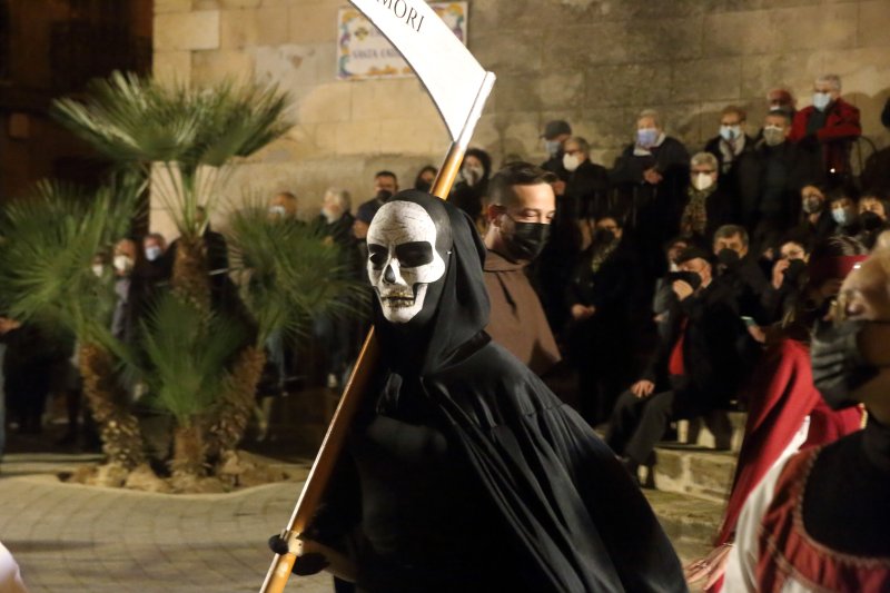 La Sibil·la anuncia ... la fi de la pandèmia La Sibil·la anuncia ... la fi de la pandèmia