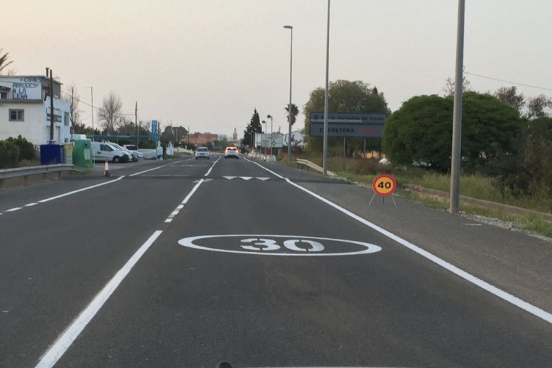Movilidad Urbana de Ondara reduce la velocidad de vehículos en la avenida Doctor Fleming y la calle Blasco Ibañez a 30 km / h Movilidad Urbana de Ondara reduce la velocidad de vehículos en la avenida Doctor Fleming y la calle Blasco Ibañez a 30 km / h