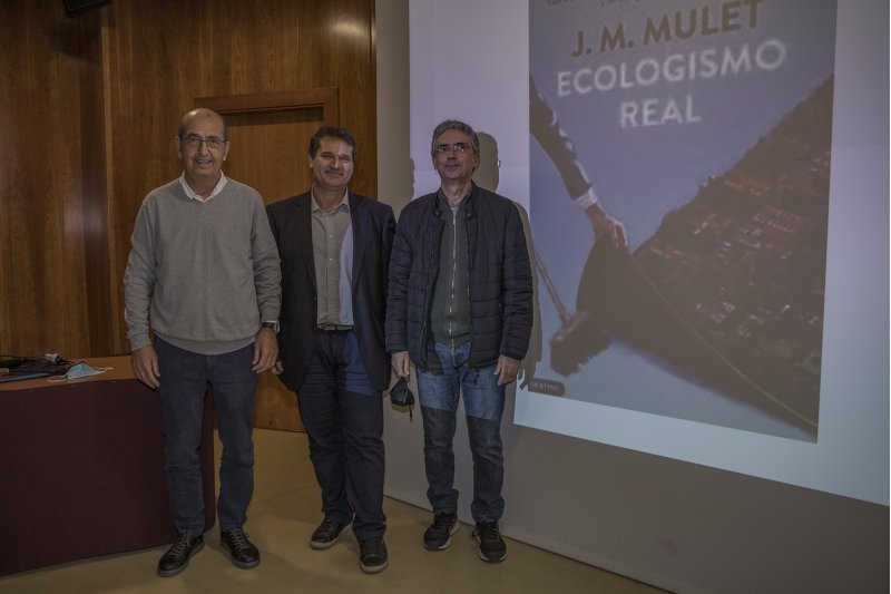 El dianense José Miguel Mulet desmonta falsos mitos sobre la ecología doméstica en un libro que presenta en Xàbia El dianense José Miguel Mulet desmonta falsos mitos sobre la ecología doméstica en un libro que presenta en Xàbia