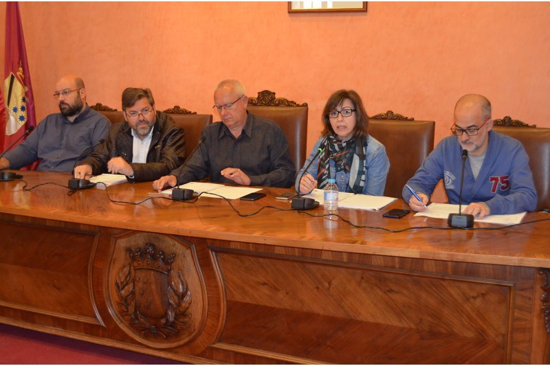 PP y Ciudadanos piden información al equipo de gobierno sobre los “sobresueldos” PP y Ciudadanos piden información al equipo de gobierno sobre los “sobresueldos”