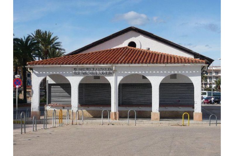 La Generalitat saca a licitación las obras de la antigua lonja de Dénia y de la calle La Mar La Generalitat saca a licitación las obras de la antigua lonja de Dénia y de la calle La Mar